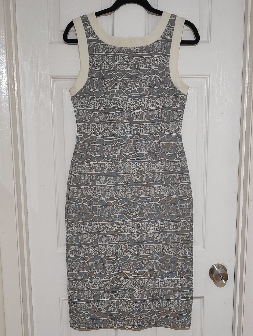 Newport News Gray Patterned Dress